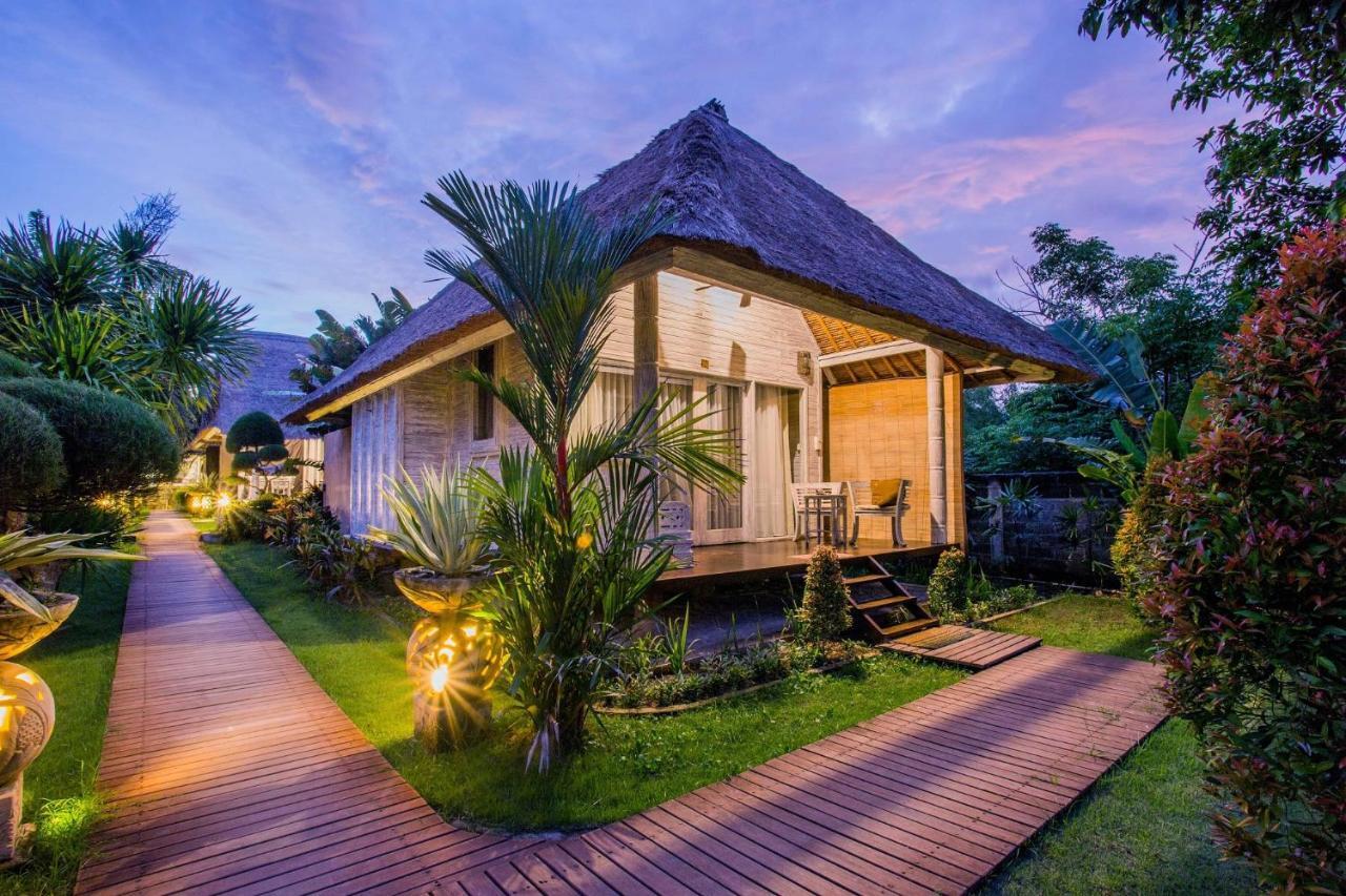 Bay Shore Huts Нуса Лембонган Екстериор снимка